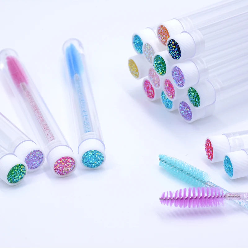 Tube de rangement brosse à cils