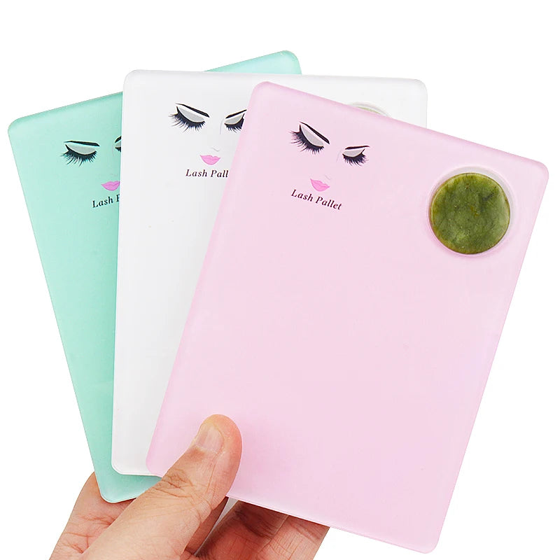 Palette à cils avec pierre de Jade