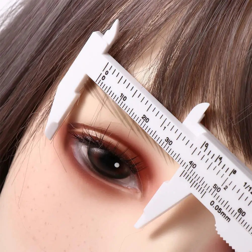 Règle pour sourcils