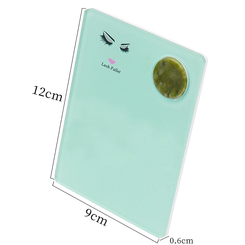 Palette à cils avec pierre de Jade